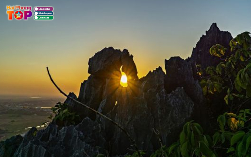 Nui-voi-danh-lam-thang-canh-noi-tieng-dat-cang-4