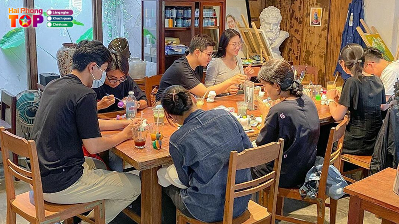 Top-5-quan-cafe-to-tuong-hai-phong-view-dep-do-uong-re