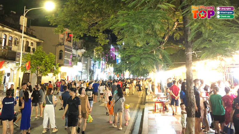 Kham-pha-pho-di-bo-hai-phong-co-gi-hap-dan