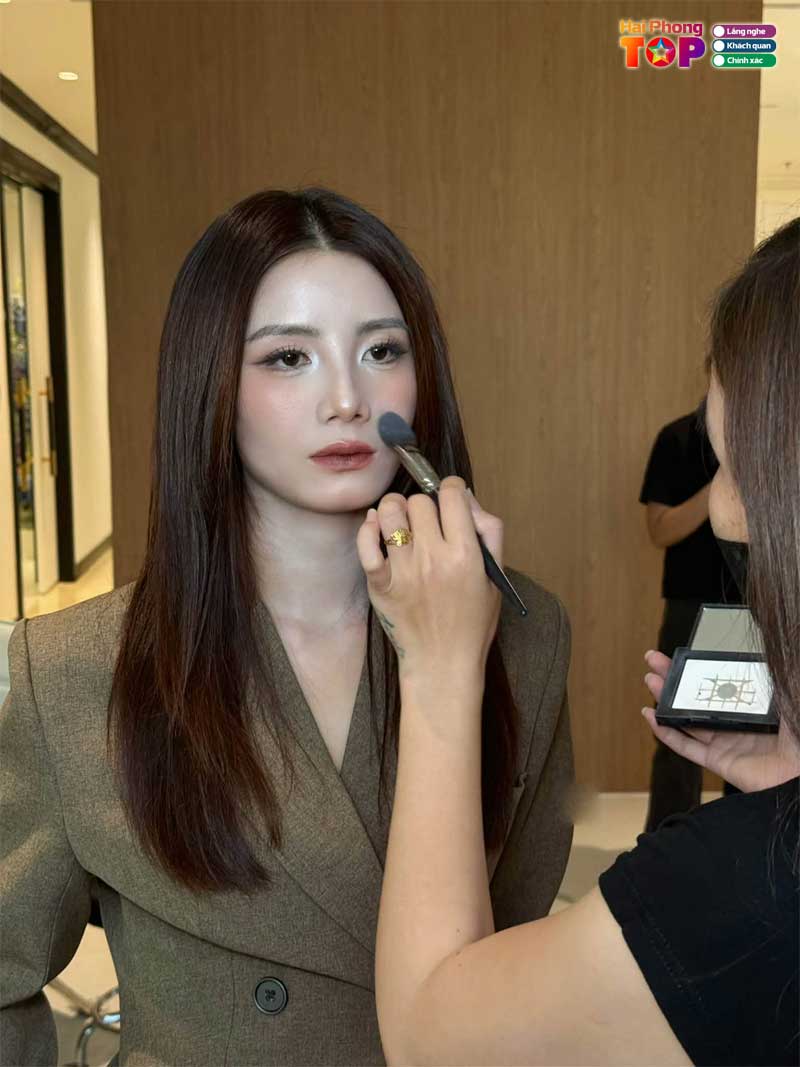 Cao-makeup-9-dieu-can-biet-truoc-khi-dang-ky-khoa-hoc-trang-diem-ca-nhan-1